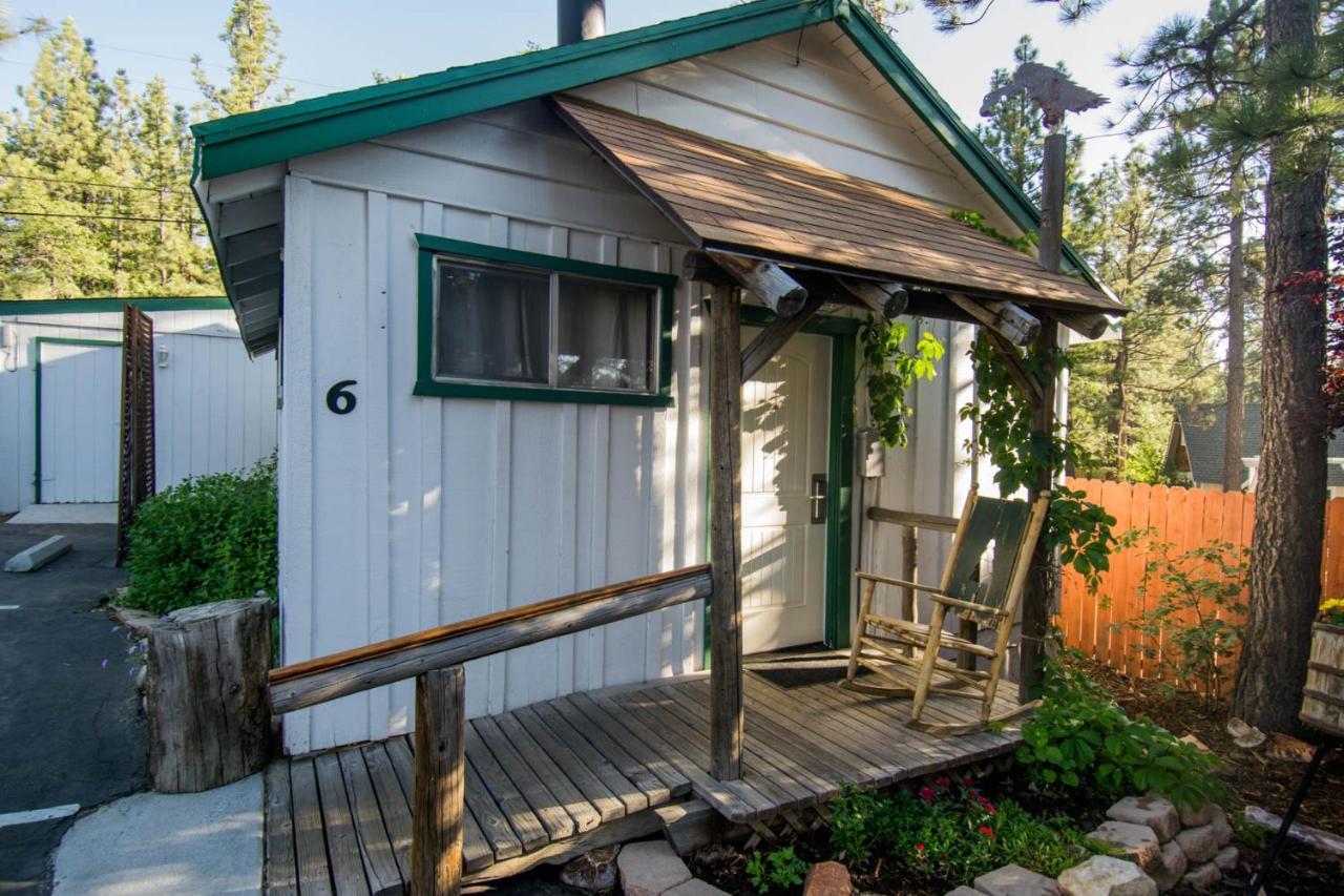 Hillcrest Suites & Cabins Big Bear Lake Exterior photo